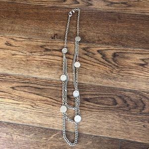 Express dangling necklace
